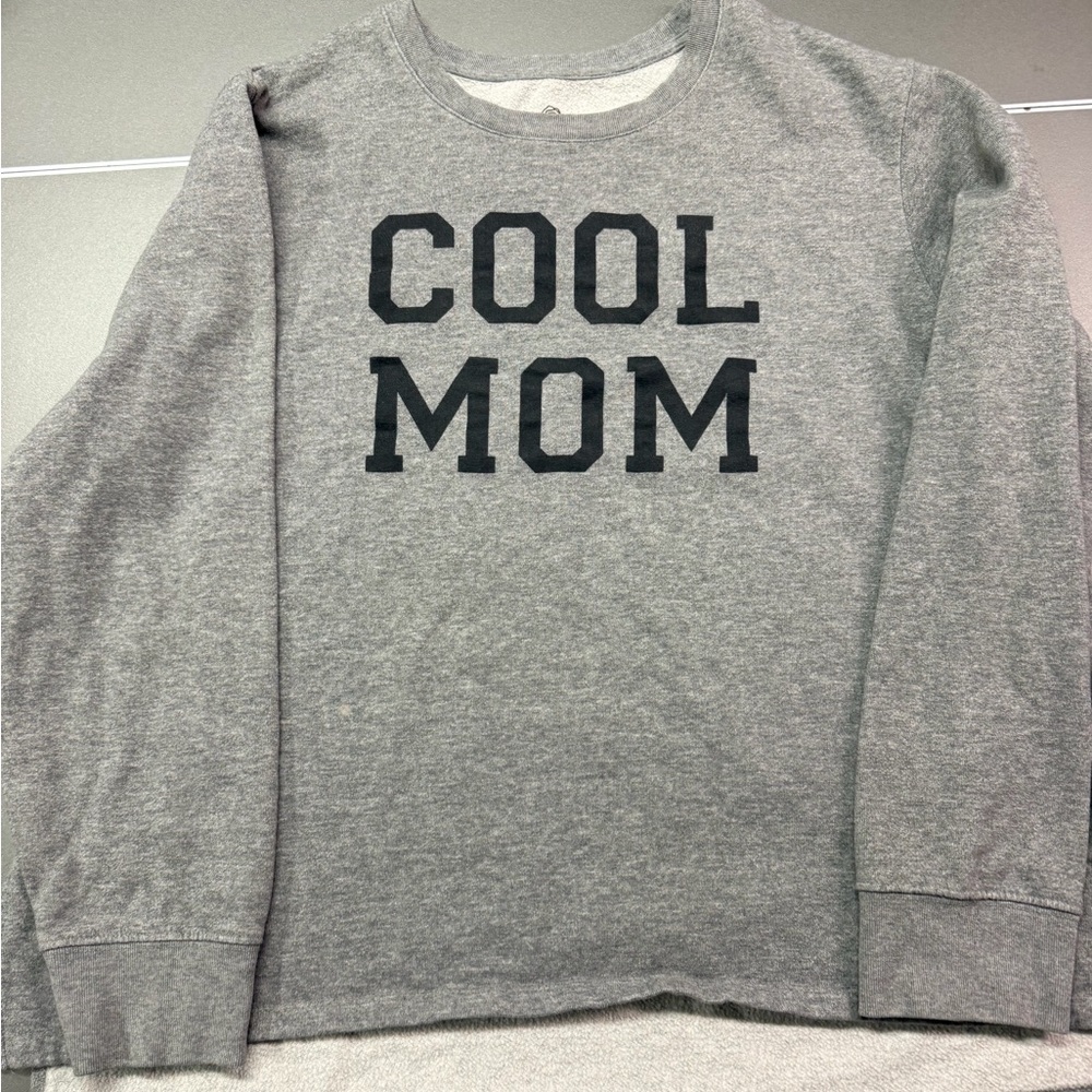 PositiviTees Women’s Cool Mom Sweatshirt, Size XL‎